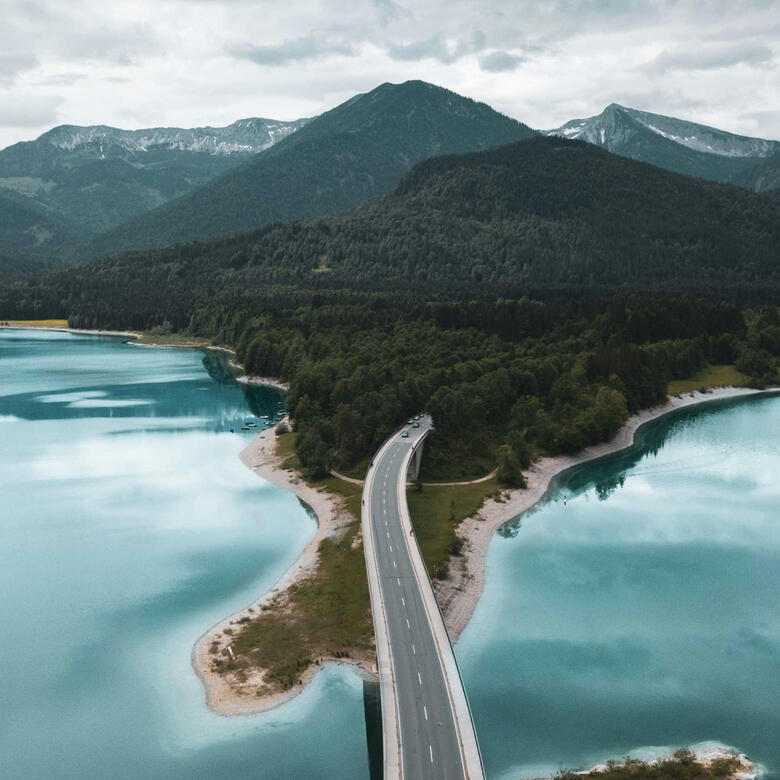 Molly Toomey - Clinical mental health counselor & consultant - online from Jena Germany Molly Toomey - Clinical mental health counselor & consultant - online from Jena Germany