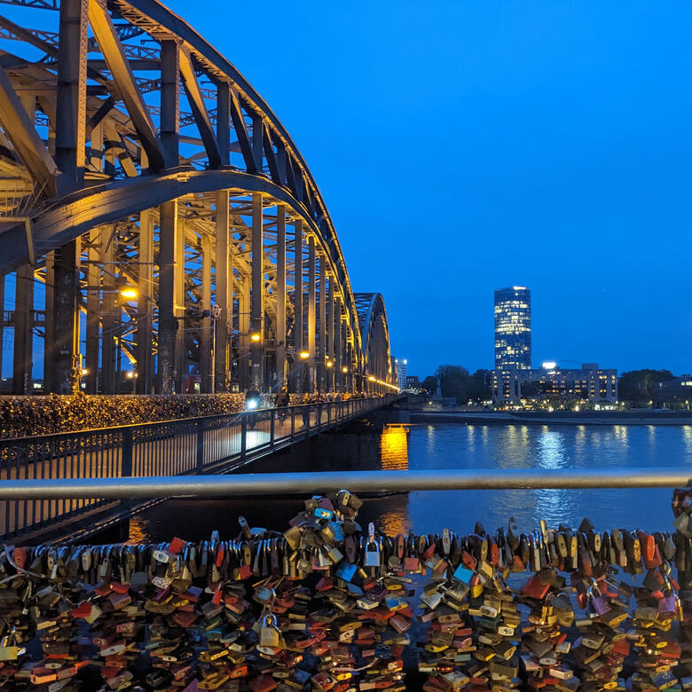 Molly Toomey - Psychological counselor, international social worker, consultant - Jena Germany & USA Molly Toomey - Psychological counselor, international social worker, consultant - Jena Germany & USA